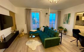 Cosy-Chic Apartment